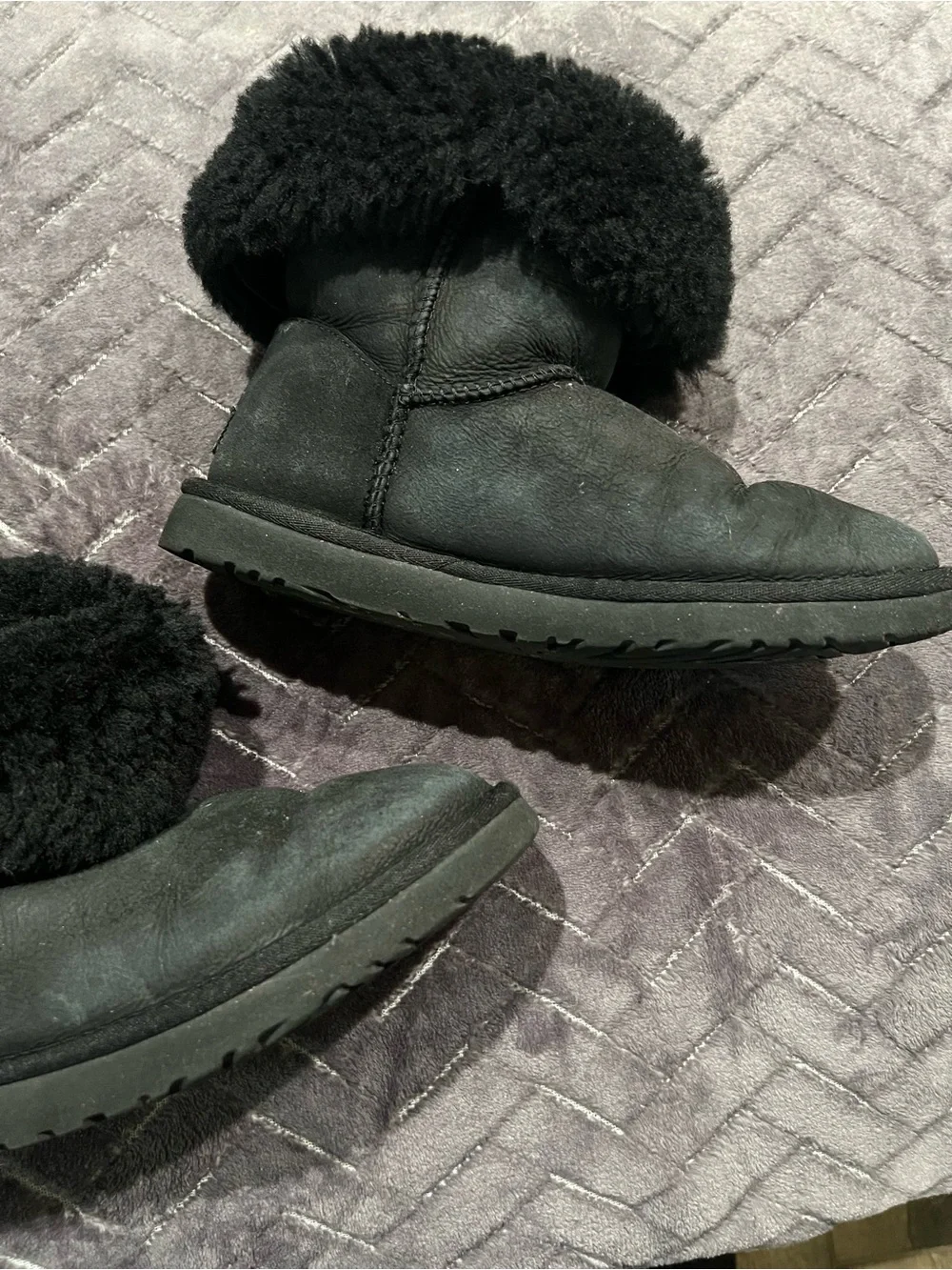used black ugg boots